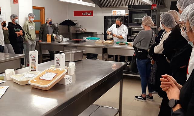 Taller de “Humanismo Gastronómico y disfagia” en la Escuela de Hoteleria de Huesca